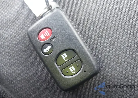 2011 Toyota Camry Xle V6 z USA, uszkodzony, nr VIN 4T1BK3EK5BU623717